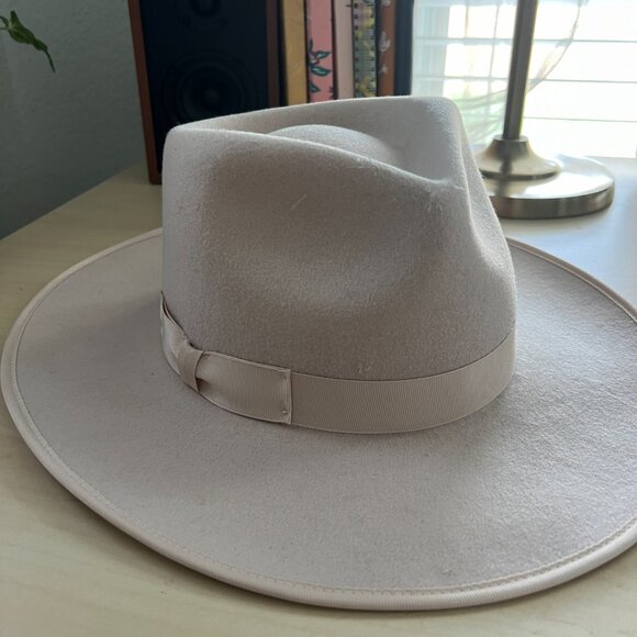 Gigi Pip Monroe Rancher in Cream EUC size M/L 59 - Picture 3 of 7